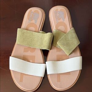NEW Sorel Women's Sandals - Olive and Cream